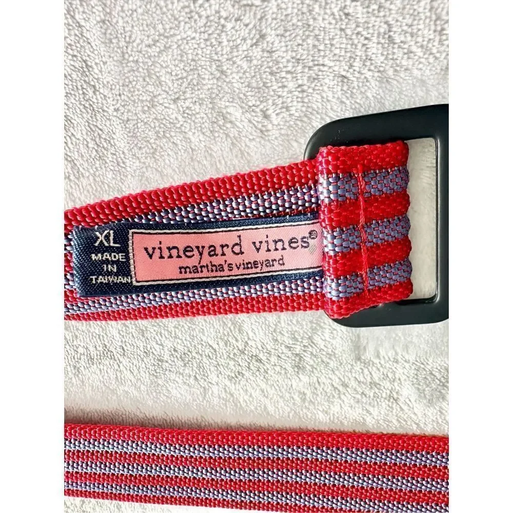 Vineyard vines, red and light blue boys extra large belt ￼